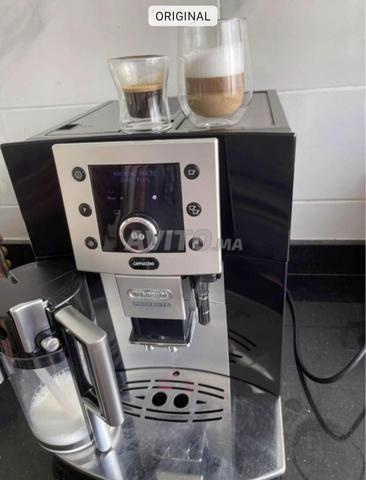 Machine à café DeLonghi avec moulin intégré - 2