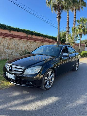 Belle voiture disponible à Temara - 2