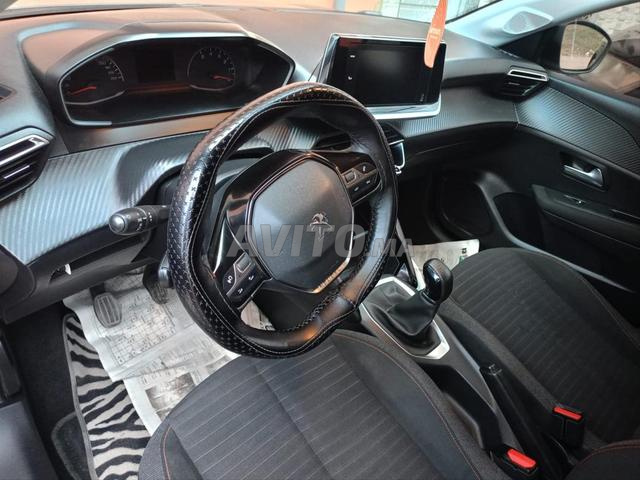 Peugeot 208 - 2