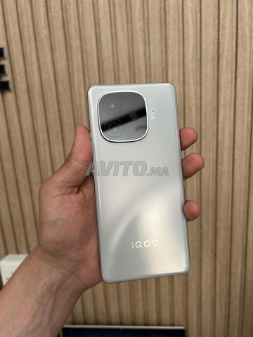 iQOO Neo 10R - 2