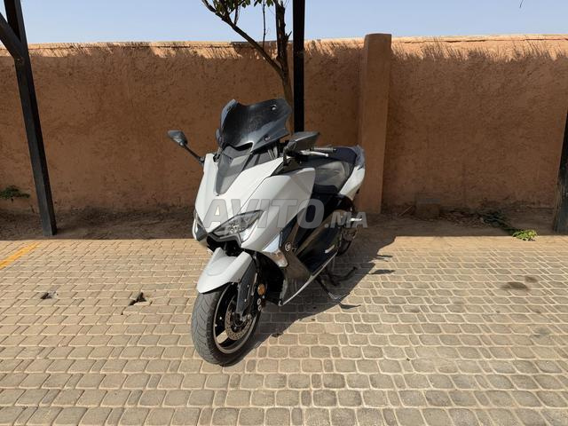 Yamaha TMAX 530 DX 2019 – Akrapovic