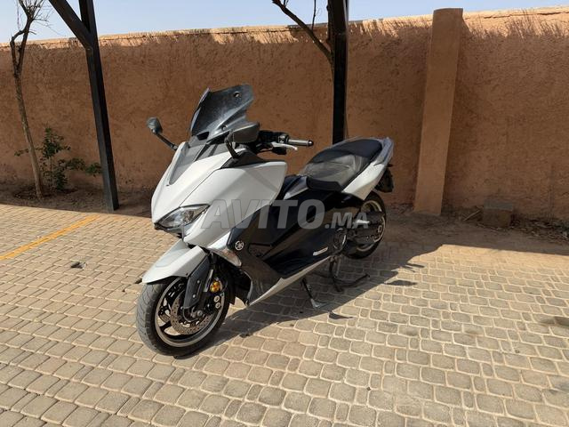 Yamaha TMAX 530 DX 2019 – Akrapovic