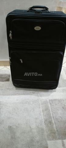 Valise Noire en Bon État - 2