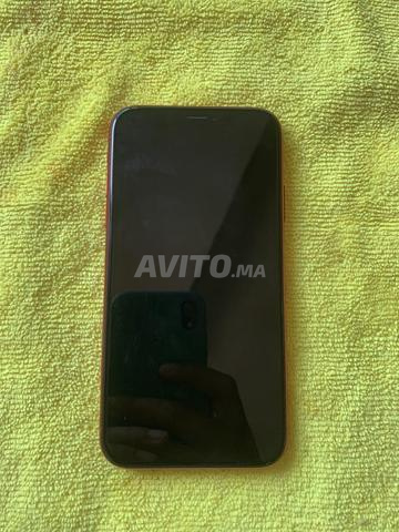iPhone XR 64 Go - 2