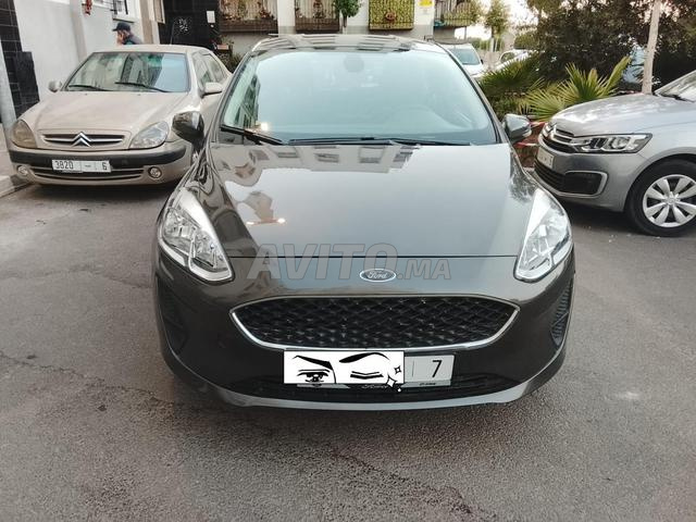 Ford Fiesta essence - 2