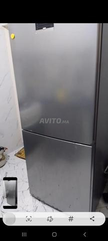 Réfrigérateur BOSCH bon état 435L Hauteur 203cm. - 2