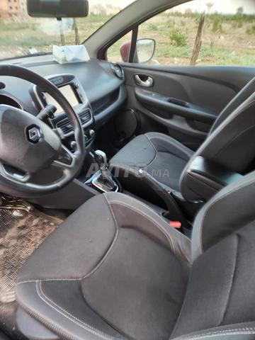 Renault Clio essence automatique 2018 à Kénitra - 2