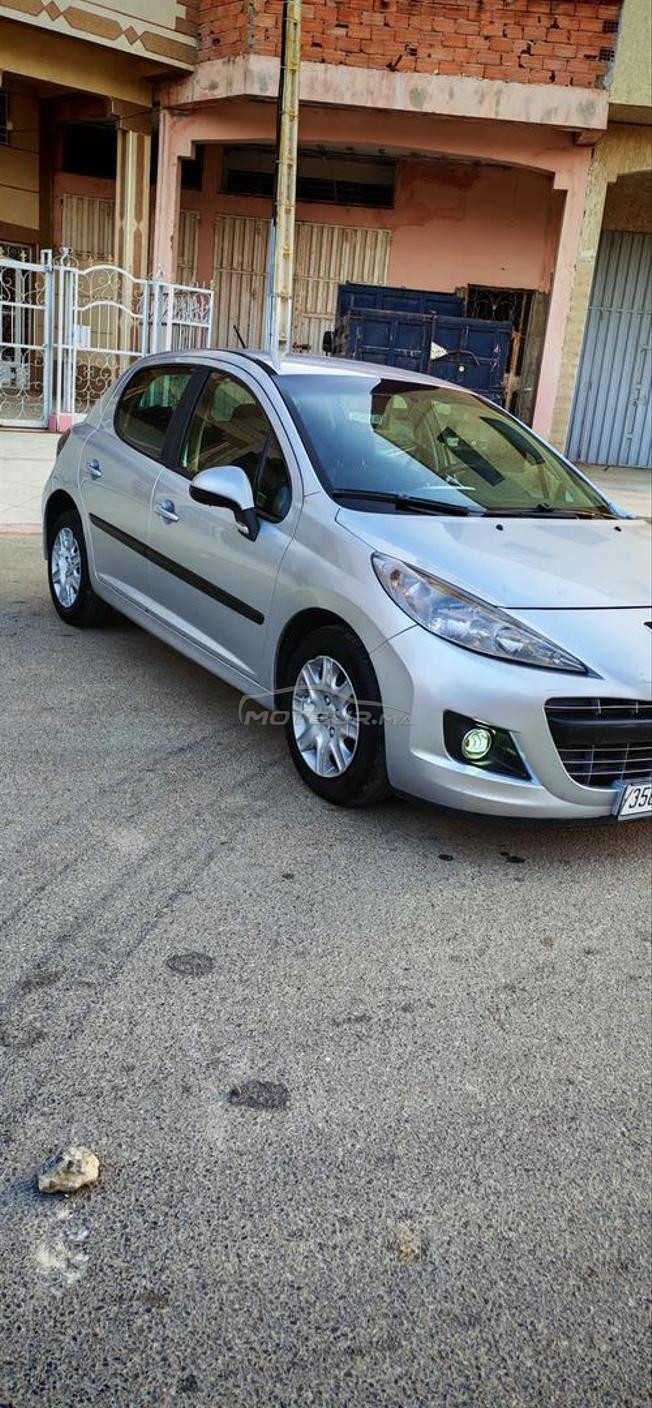 Peugeot 207 essence lemlih