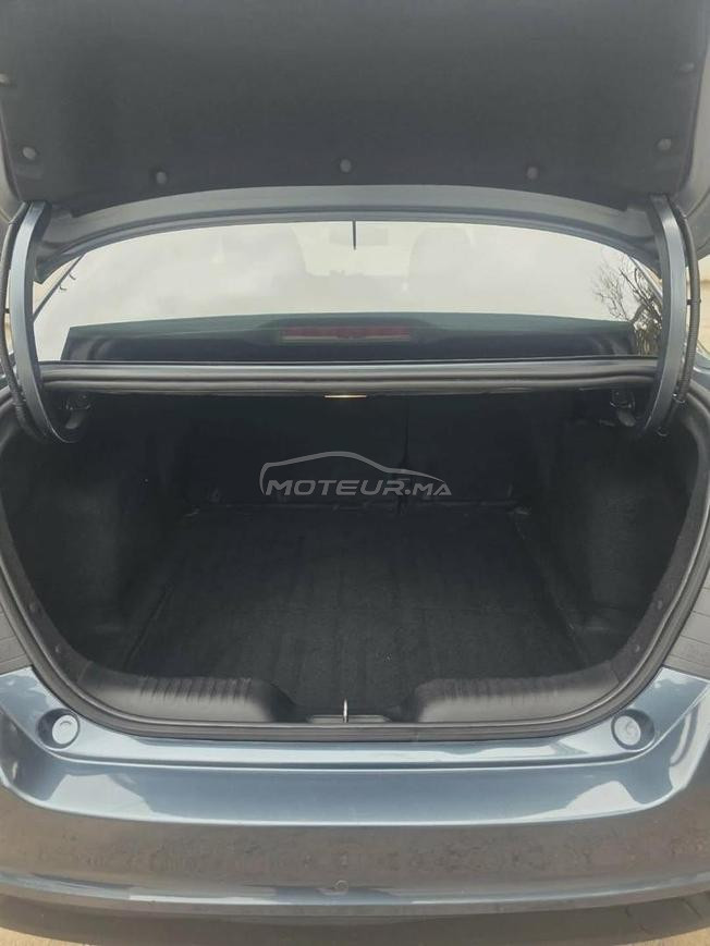 je met en vente ma voiture de marque FIAT PUNTO 
