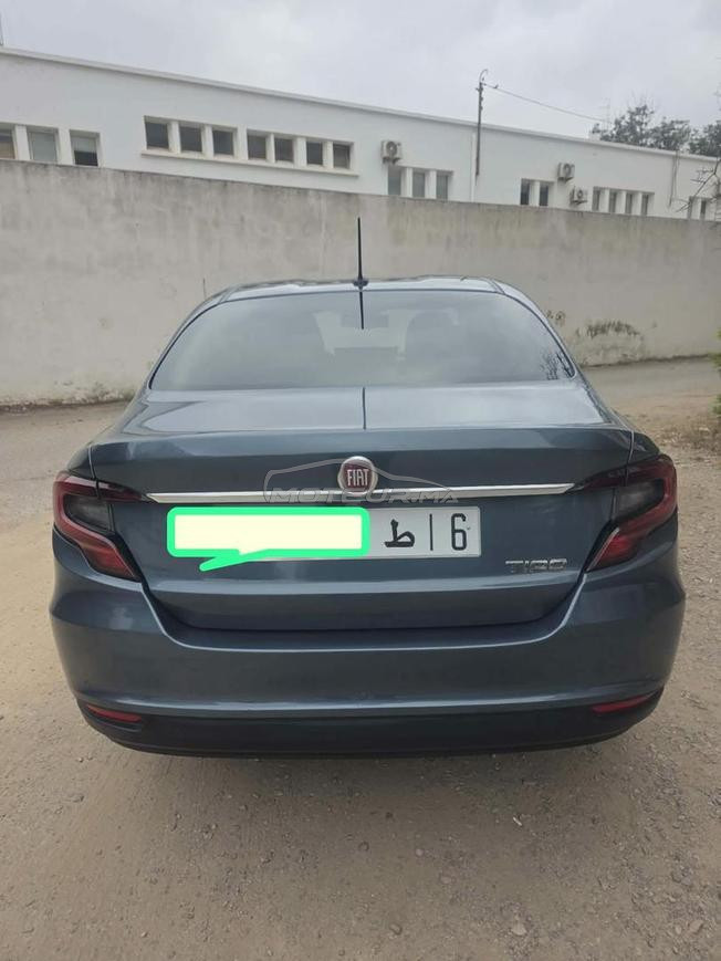 je met en vente ma voiture de marque FIAT PUNTO 