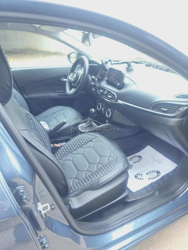je met en vente ma voiture de marque FIAT PUNTO 