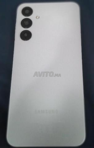 Galaxy A16 8go ram 256 go stockage utilisé 8 mois - 2