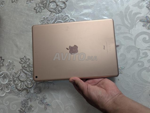 iPad Air 7ème gen 128Go wifi bypass - 2