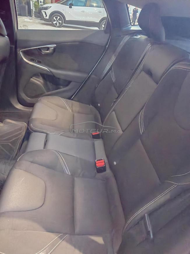 Volvo V40 Diesel Manuelle 2017 à Salé