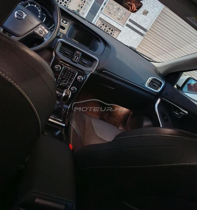 Volvo V40 Diesel Manuelle 2017 à Salé