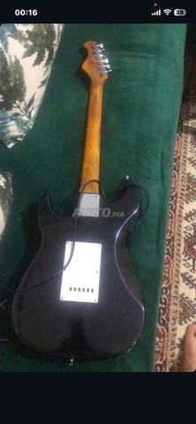 Guitare électrique avec ampli - 2