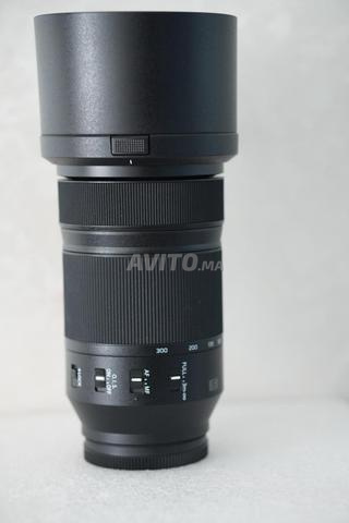عدسة لوميكس 70-300 ملم مع حامل L