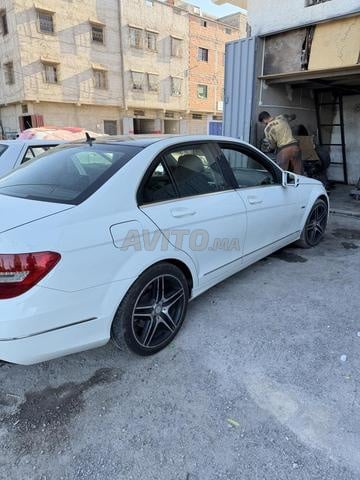Mercedes C220 modèle 2012 dédouanée 2016