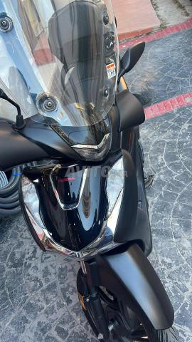 Scooter Honda 150 neuf