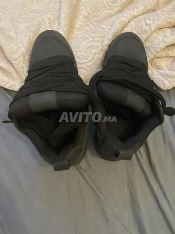 Chaussures Nike Downshifter et Bershka - 2