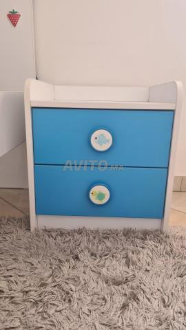 Lit enfant avec sa table de chevet - 2