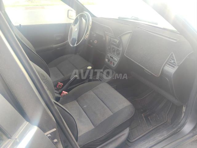 بيجو 407 ديزل يدوية 2001 بالدار البيضاء