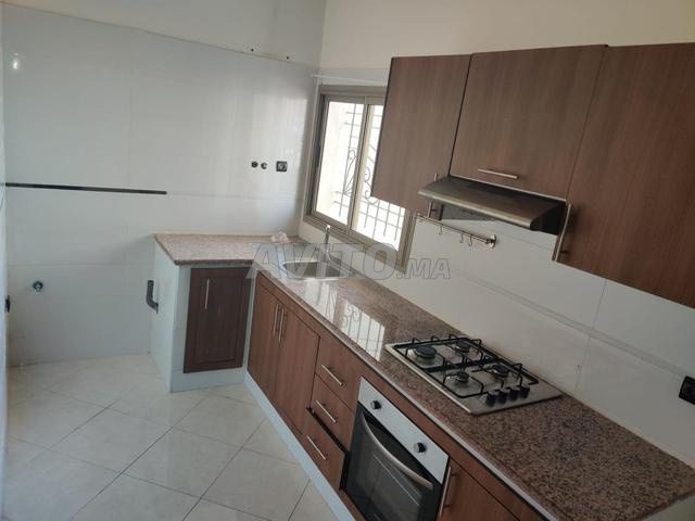 Appartement à louer 60 m² à Temara - 2