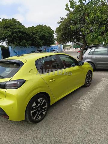 Peugeot 208 Diesel Manuelle 2024 à Casablanca - 2