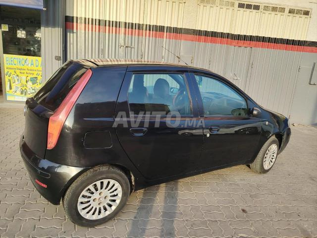 Fiat Punto Essence Manuelle 2012 à Agadir - 2