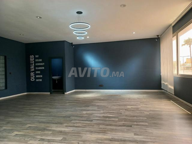 Plateau Bureau 65 m² sur route côtière Roches Noires - 2