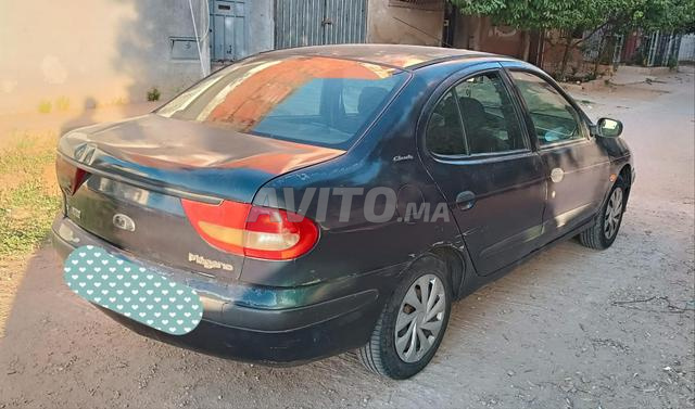 Renault Megane Diesel Manuelle 2000 à Meknès - 2