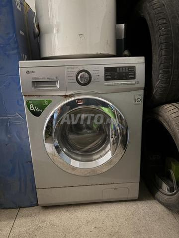 Machine à laver séchante LG 8kg à vendre.
