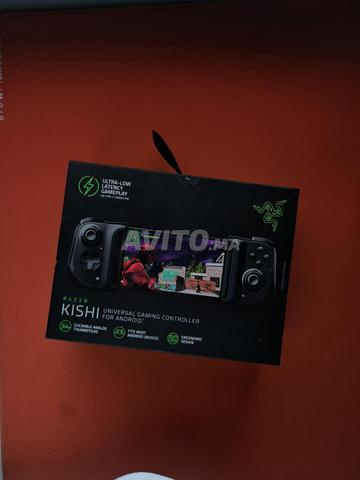 وحدة تحكم Razer Kishi / يد تحكم للهاتف - 2