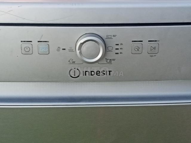 LAVE-VAISSELLE INDESIT INOX - 2