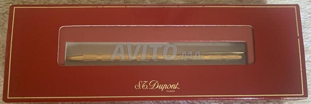 Stylo plaqué or de marque S.T. Dupont - 2