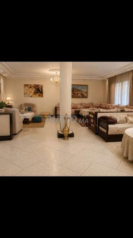 Bel appartement 272 m2 à vendre - 2