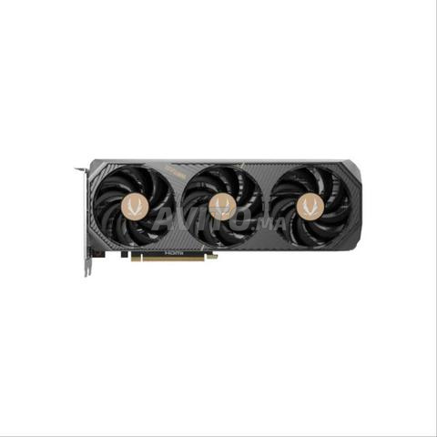 Carte graphique ZOTAC RTX 5070 TI SOLID SFF 16GB OC en boîte. - 2