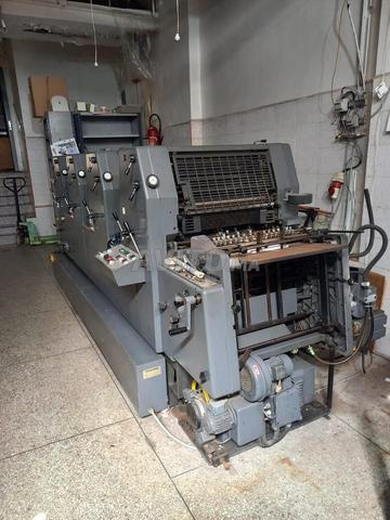 Machine D’impression 4 couleur (imprimerie-offset)