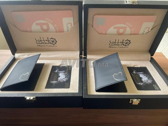 بطاقات بلاك ماوازين مع علبة وميدالية