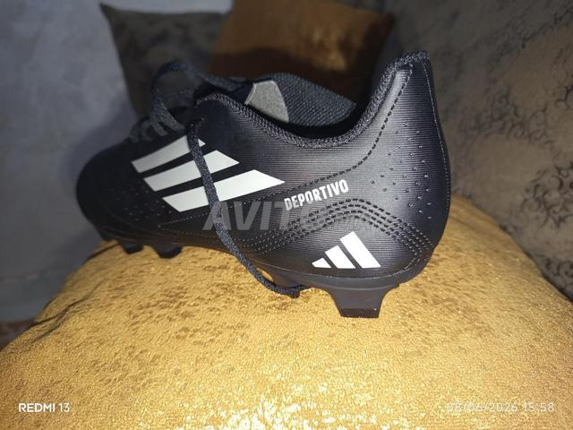 Chaussure de football  حذاء رياضي كرة القدم جديد  - 2