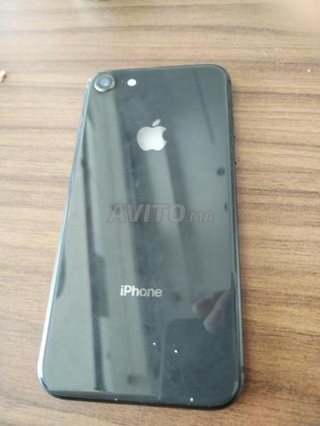 iPhone 7 fonctionnel, écran cassé