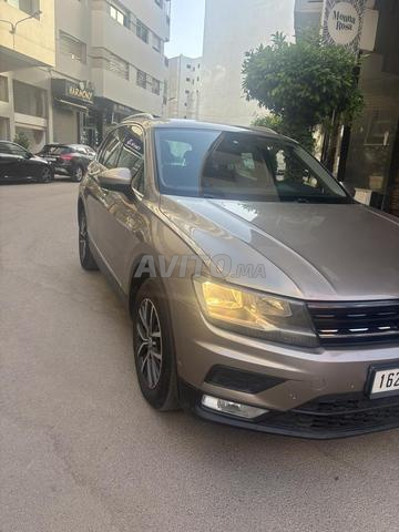 Volkswagen Tiguan - 2