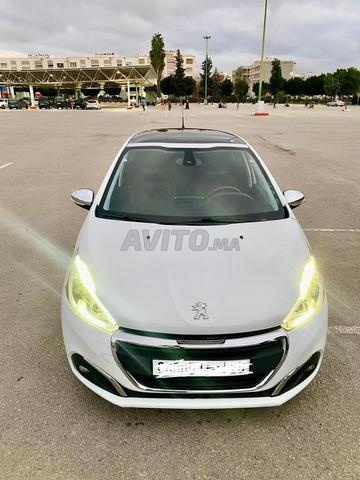 Peugeot 208 toit ouvrant-2019 - 2