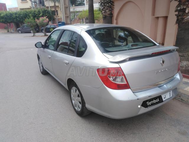 Renault Symbol Essence Manuelle 2010 à Oujda - 2