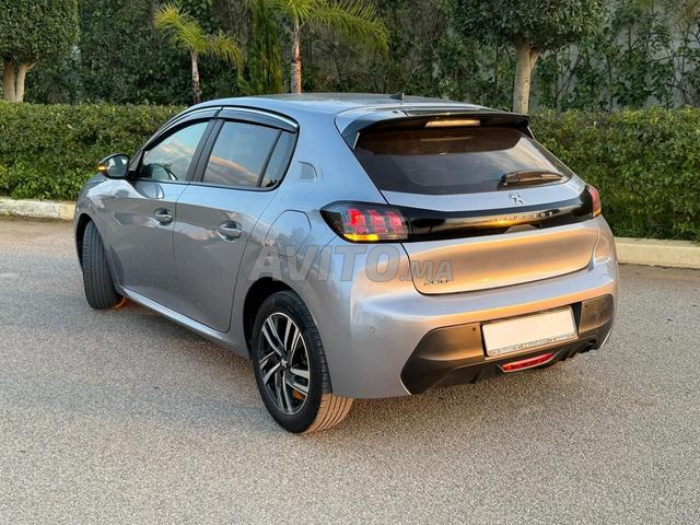 208 allure 2023 1ère main - 2