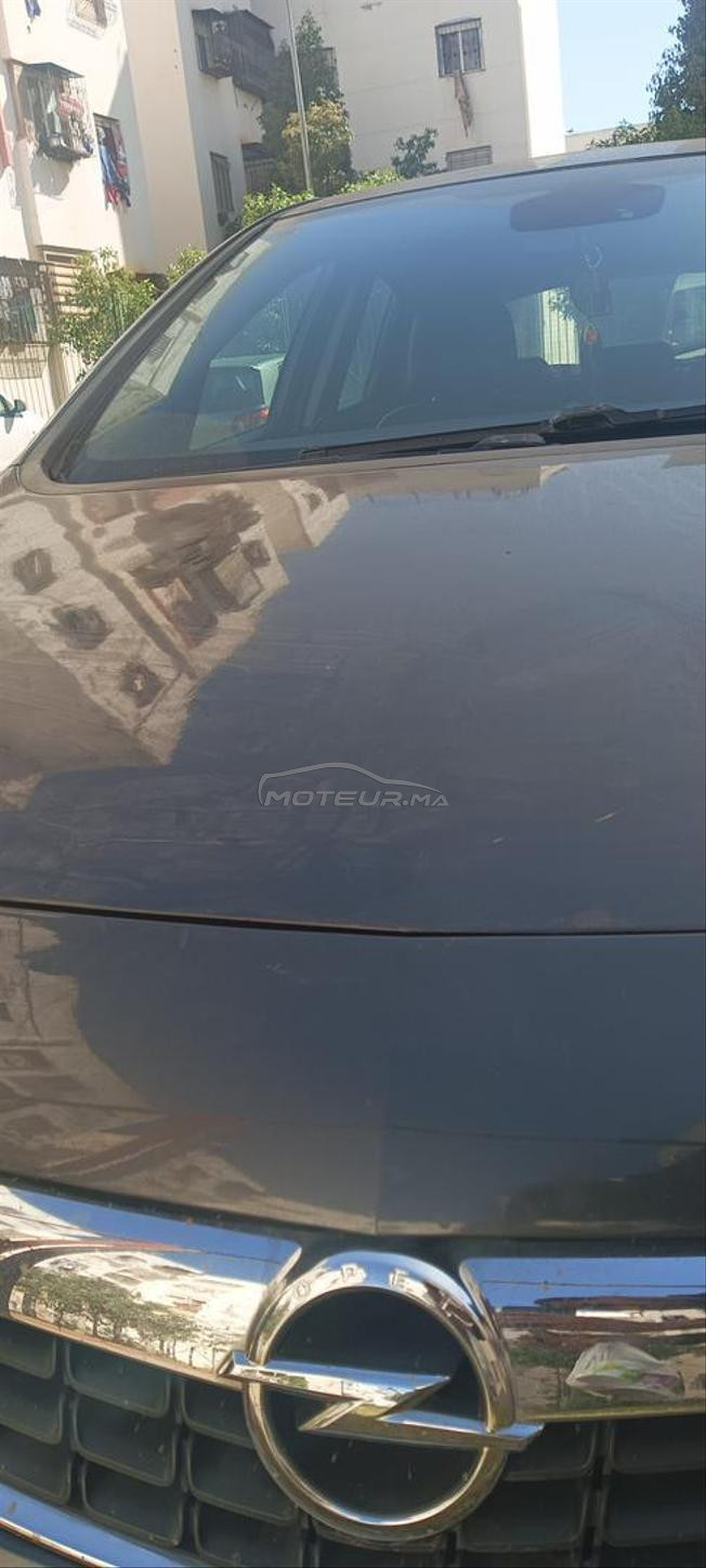 Opel Astra modèle 2012