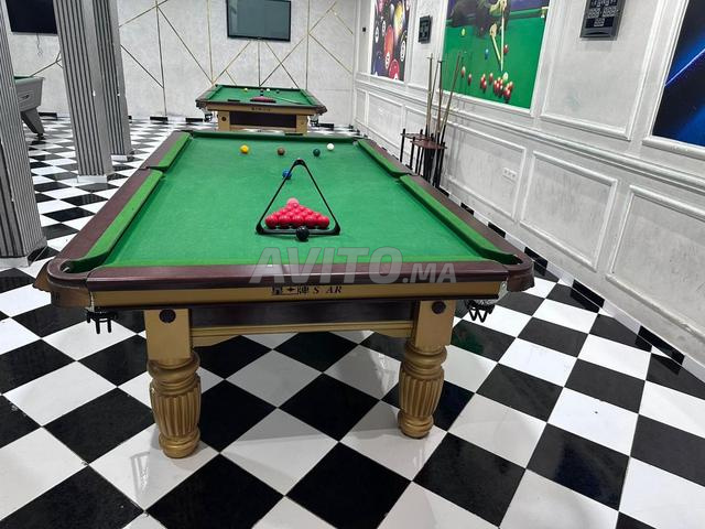 2 tables de Snooker 9 STAR et 2 Becs DPT