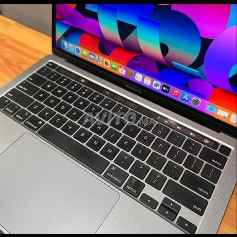 MacBook Pro Touch Bar 2023 - 2
