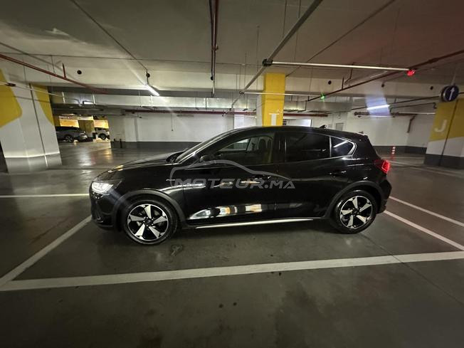 je mets en vente une ford focus active tt options