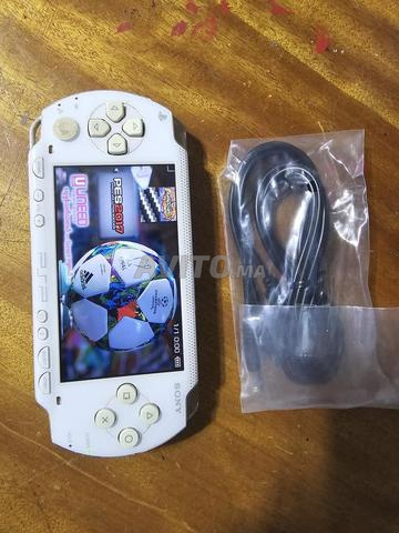 PSP flashée 13 jeux